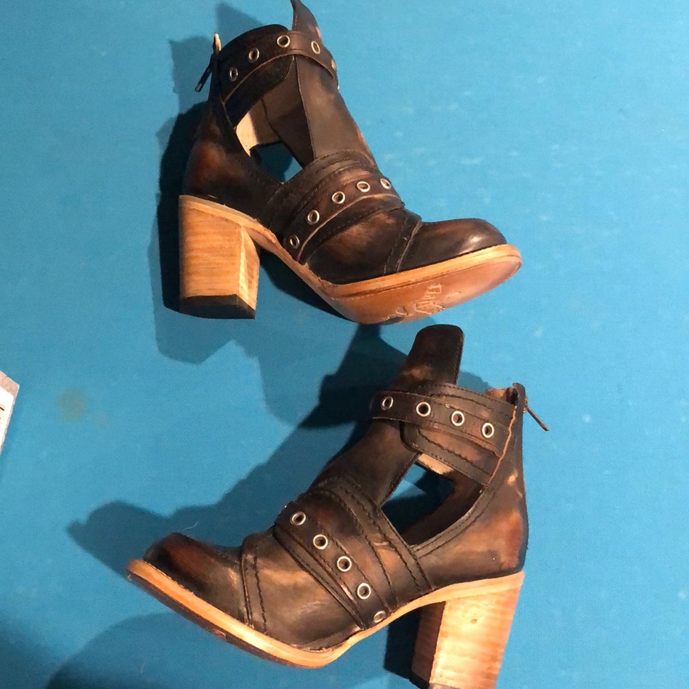 FREEBIRD by Steven
Black Sonoma Boots/Booties
